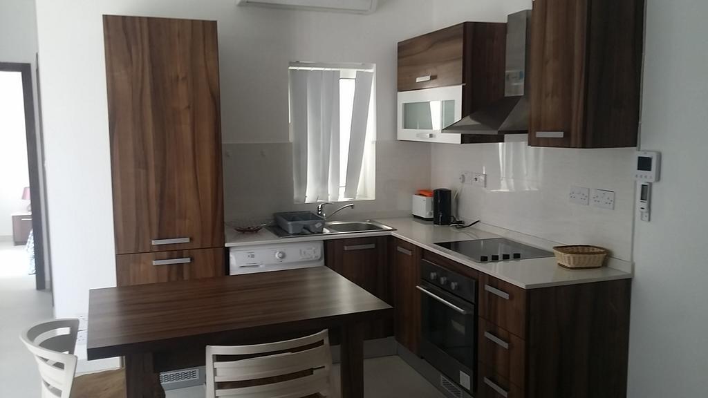 Paceville Montecarlo Apartments Saint Julian's Стая снимка