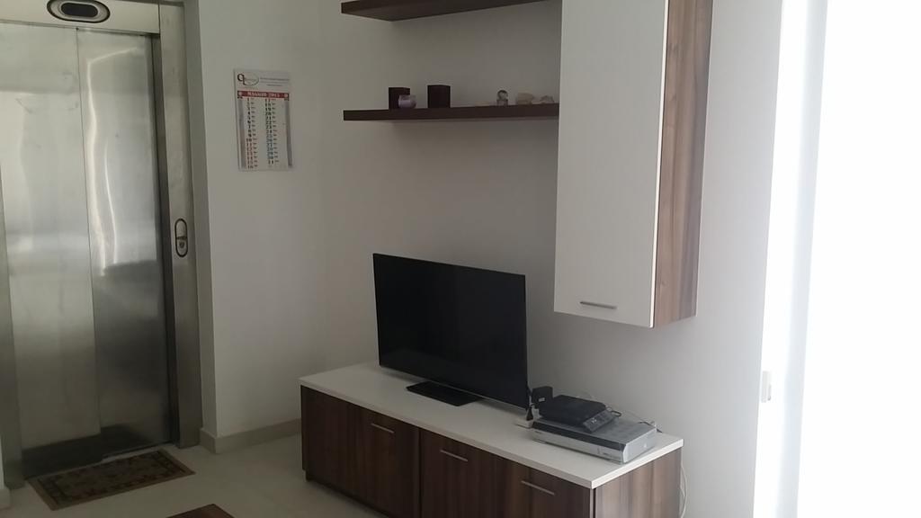 Paceville Montecarlo Apartments Saint Julian's Стая снимка