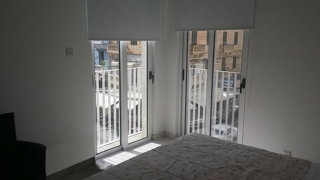 Paceville Montecarlo Apartments Saint Julian's Стая снимка
