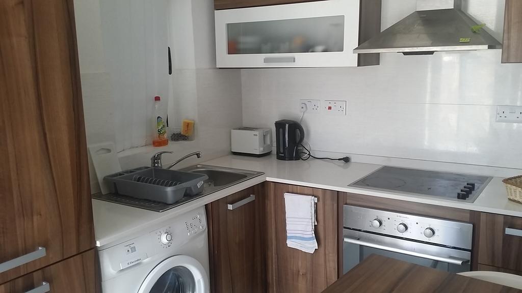 Paceville Montecarlo Apartments Saint Julian's Стая снимка